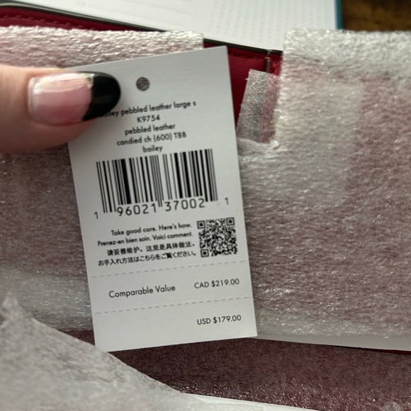 Kate Spade New York Wallet - Picture 5 of 5